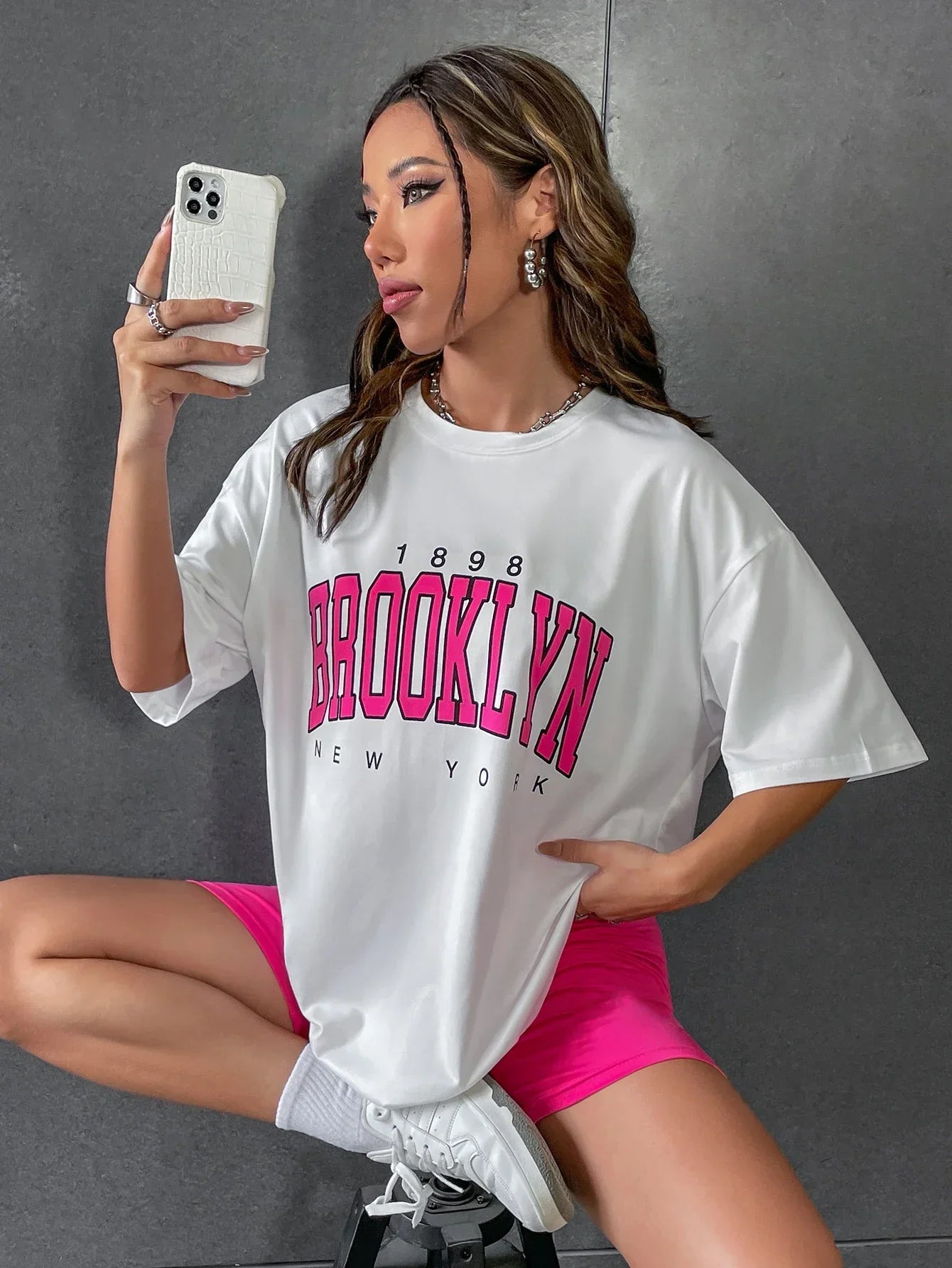 Women T Shirt Funny 1898 Brooklyn York Letter Print Unisex Black T-shirt 90s Graphic Tee Female Cute Tops Y2K Oversized T Shirt