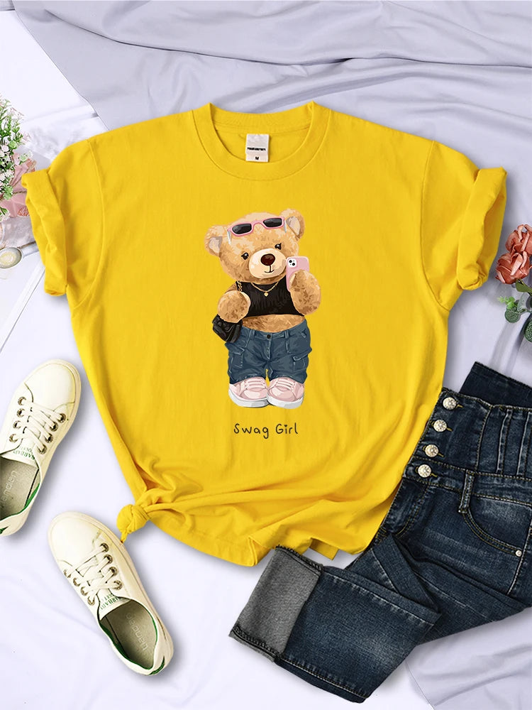 Street Teddy Bear Selfie Swag Girl Funny Printed T-Shirts Women Personality Hip Hop Short Sleeve Summer Breathable Tee Clothing