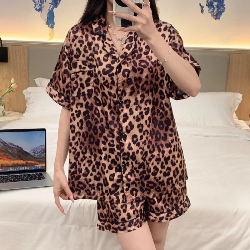 Korean Cartoon Cats Print Short Pajamas for Women Y2k 2024 New Fashion Casual Female Lounges Simulated Silk Lady House Clothing