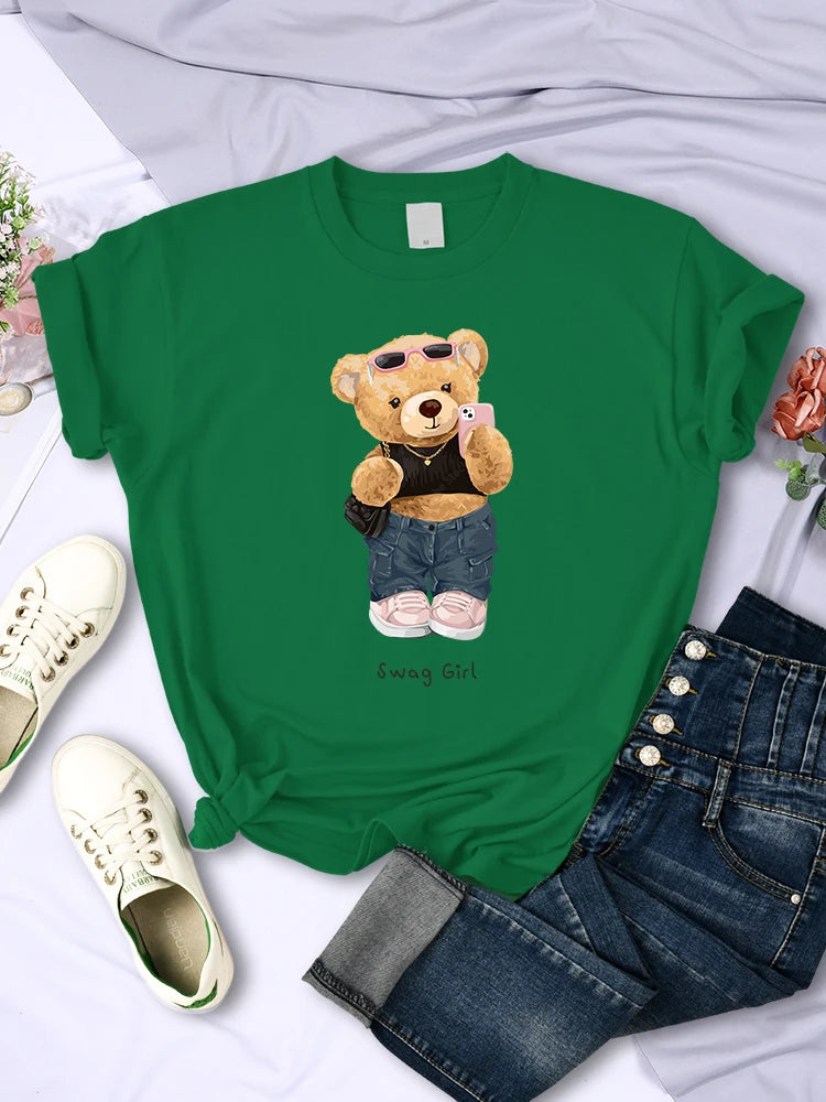 Street Teddy Bear Selfie Swag Girl Funny Printed T-Shirts Women Personality Hip Hop Short Sleeve Summer Breathable Tee Clothing