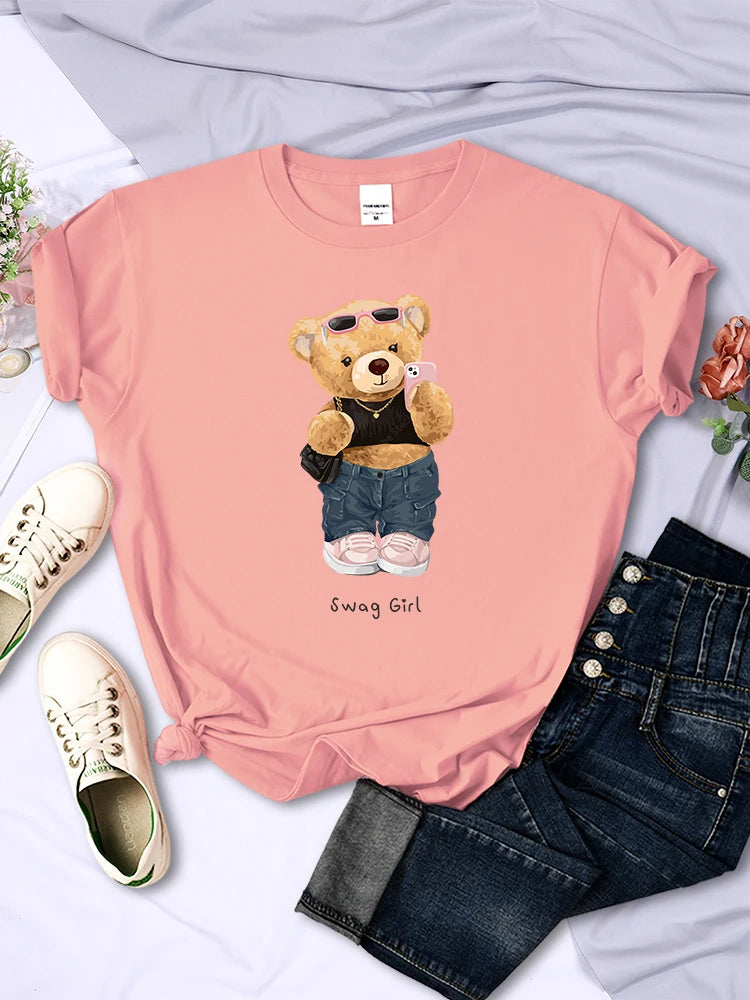 Street Teddy Bear Selfie Swag Girl Funny Printed T-Shirts Women Personality Hip Hop Short Sleeve Summer Breathable Tee Clothing